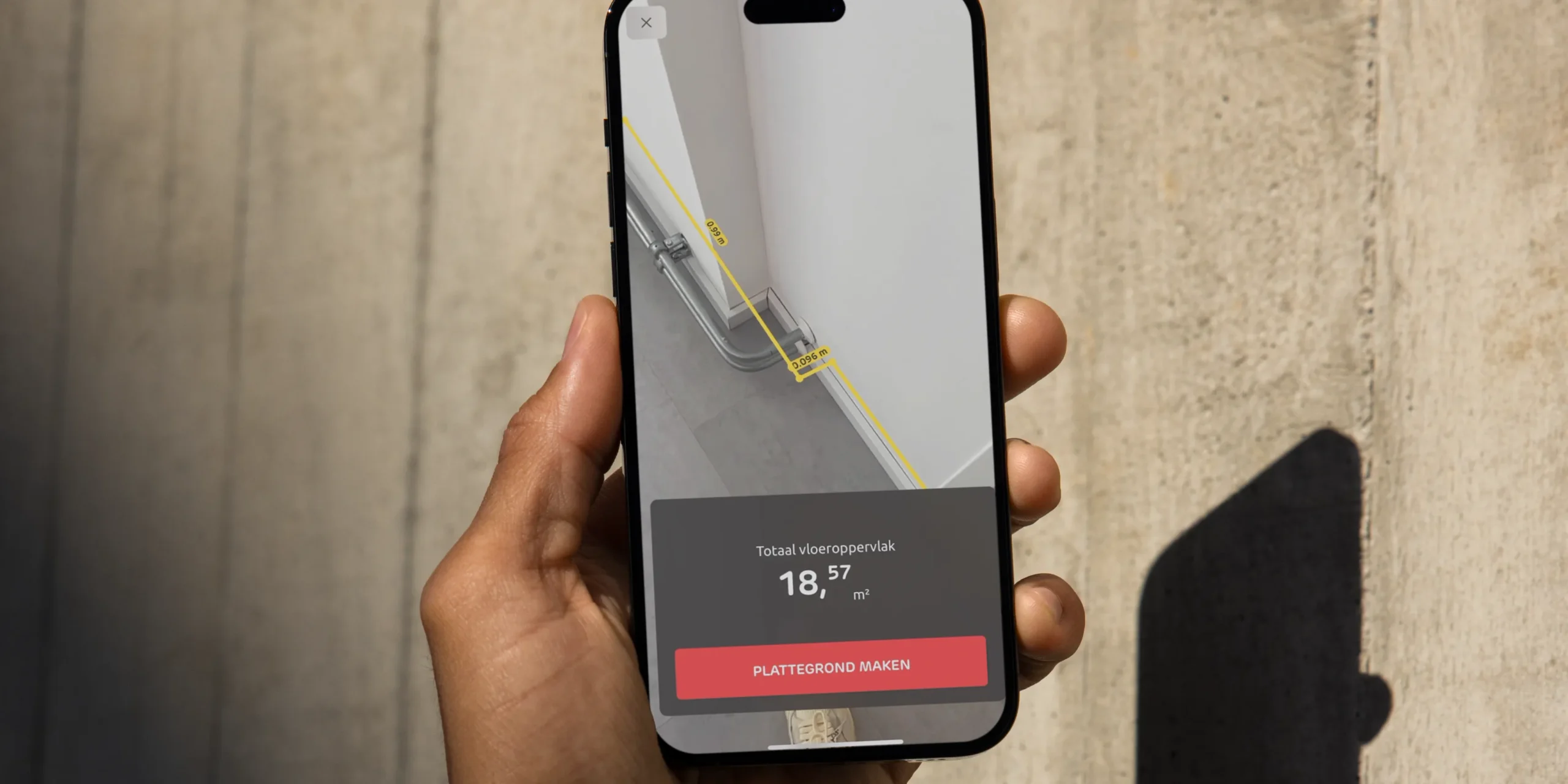 smartphone displaying Praxis' floor calculator app